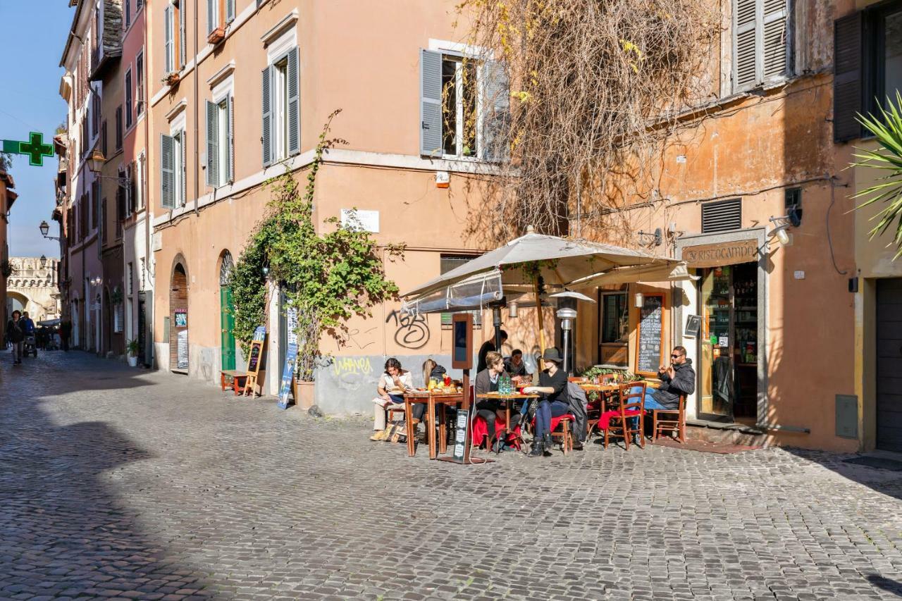 Enchanting Loft In Trastevere Rome Exterior photo